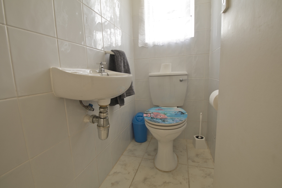 3 Bedroom Property for Sale in De Bakke Western Cape